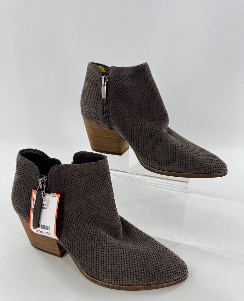 7 perforated leather bootie