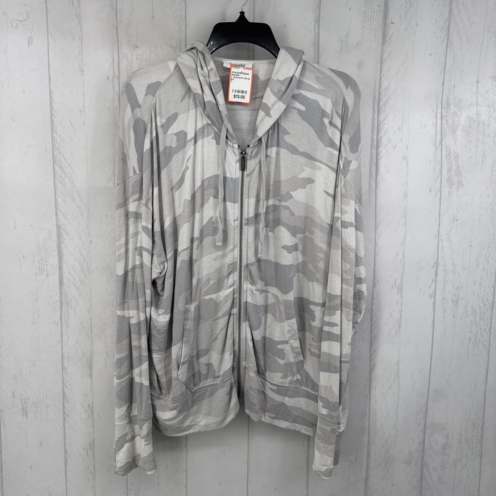 L camo-print zip-up hoodie