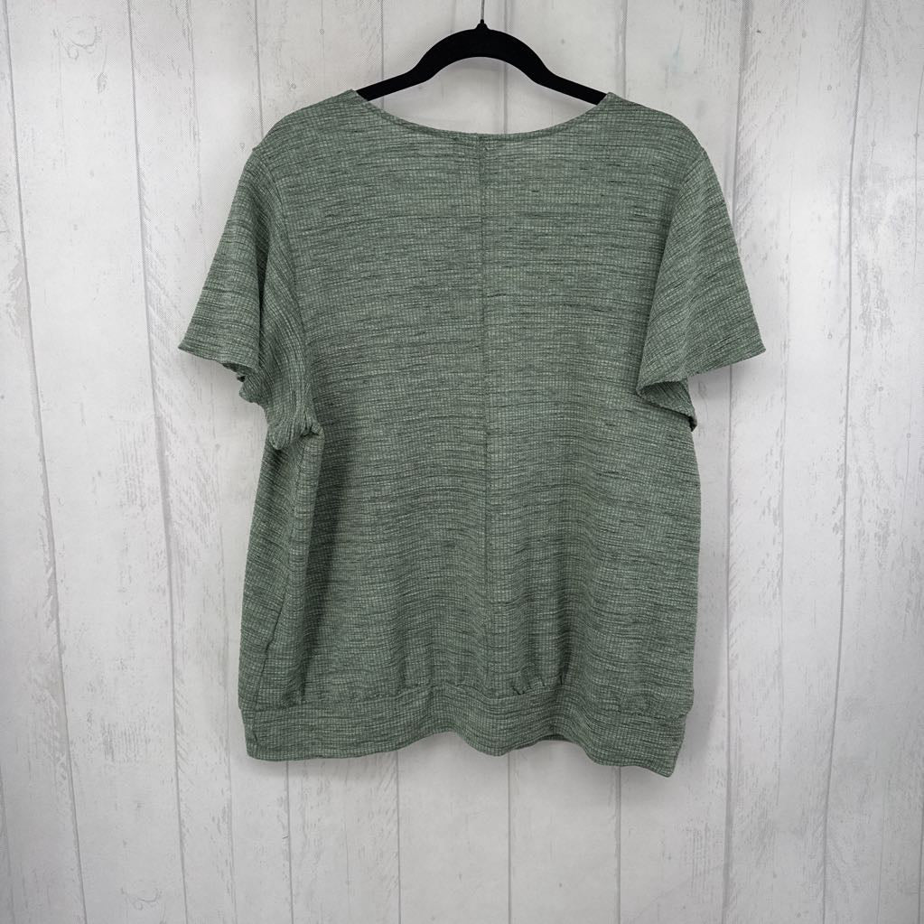 18/20 v-neck s/s top