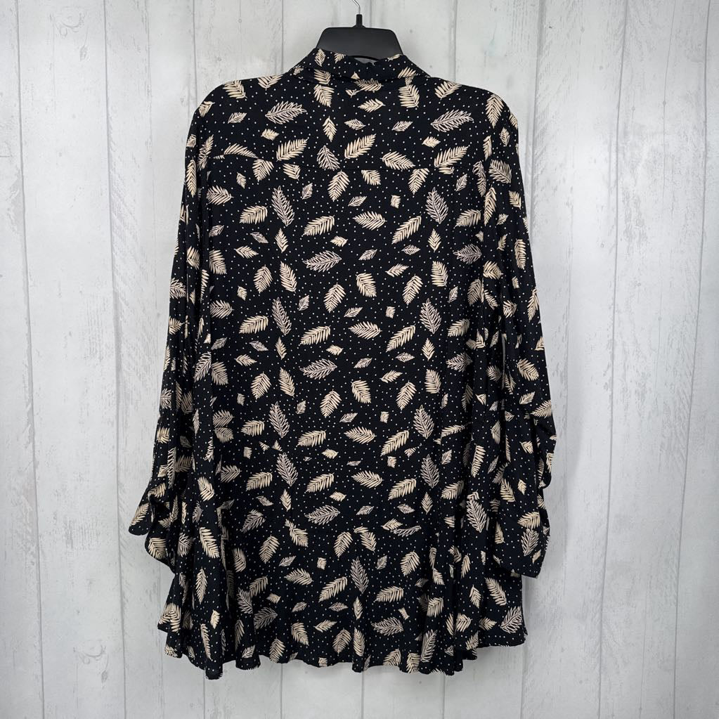 R88 1X leaf print button down l/s top