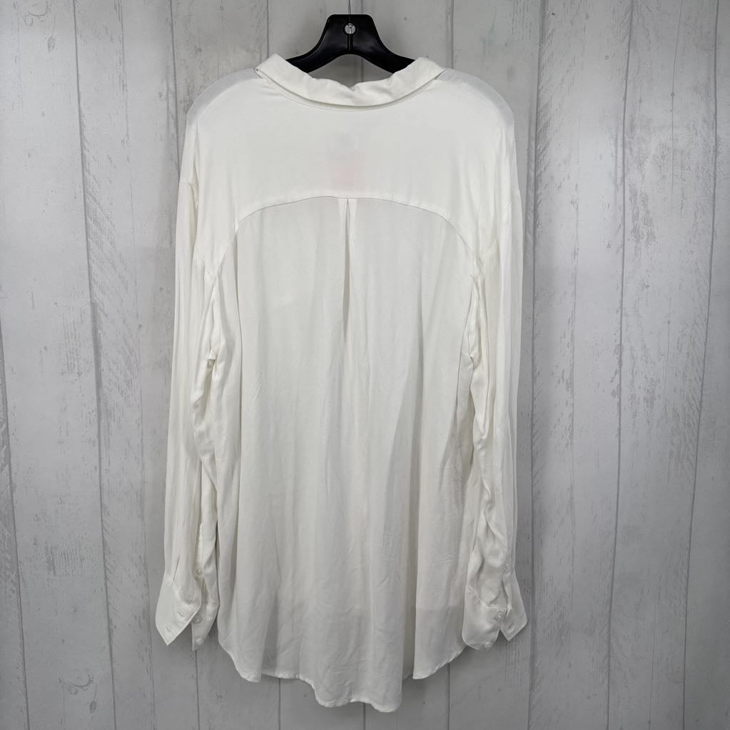 XXL button down l/s top