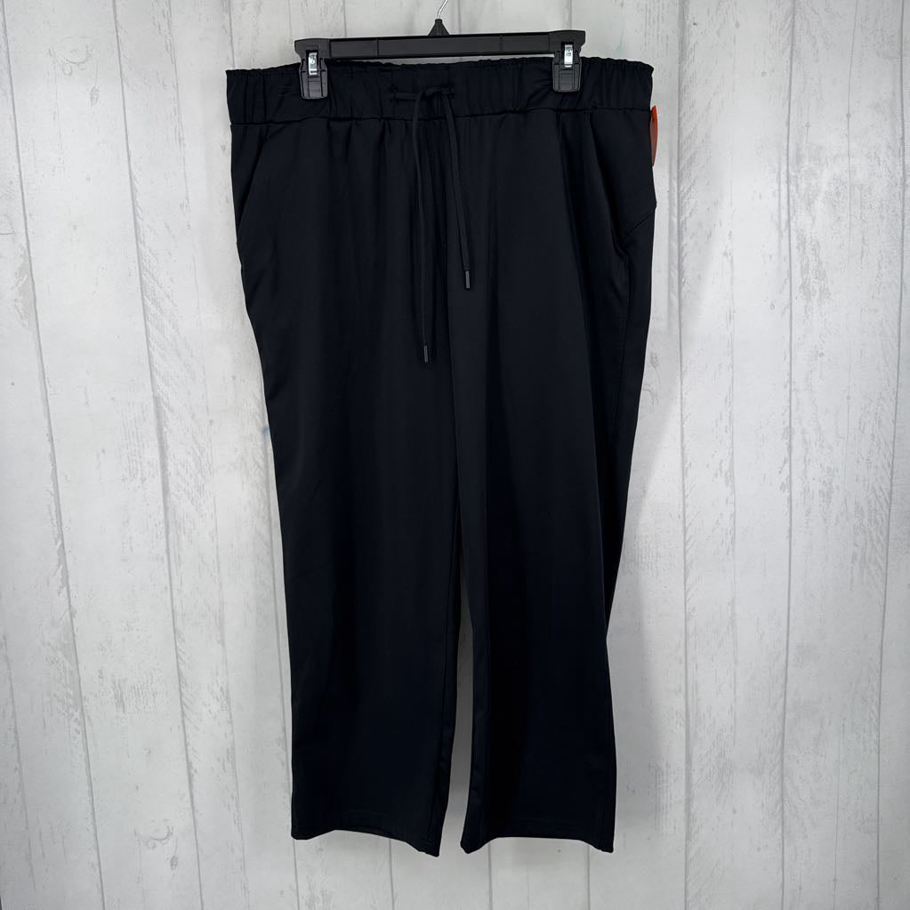 L pull-on crop pant
