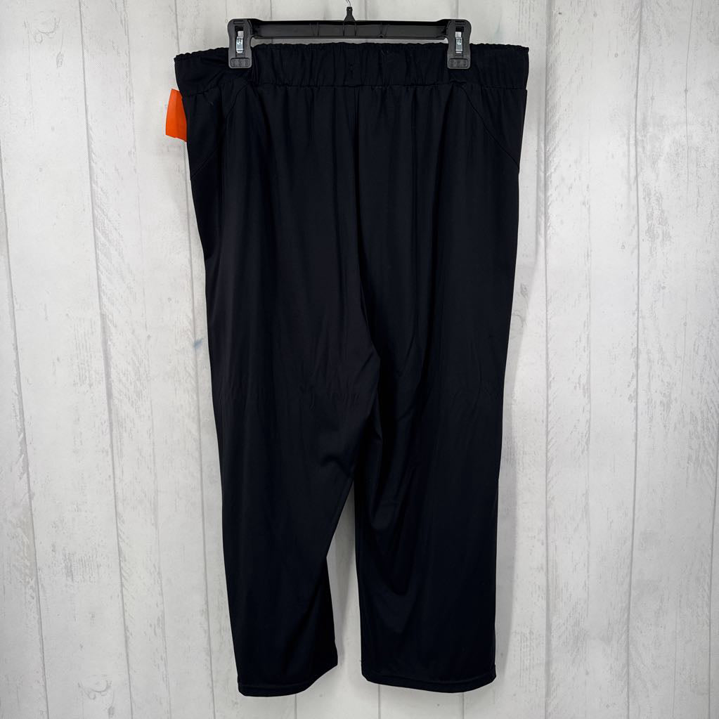 L pull-on crop pant