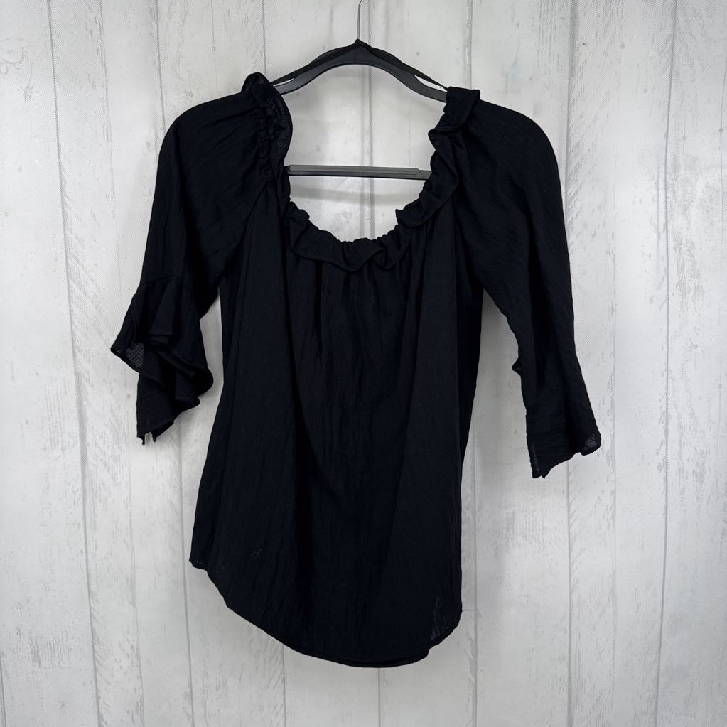 L ruffled neckline flutter slv top