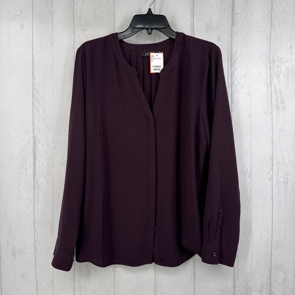 XL v-neck button front l/s top