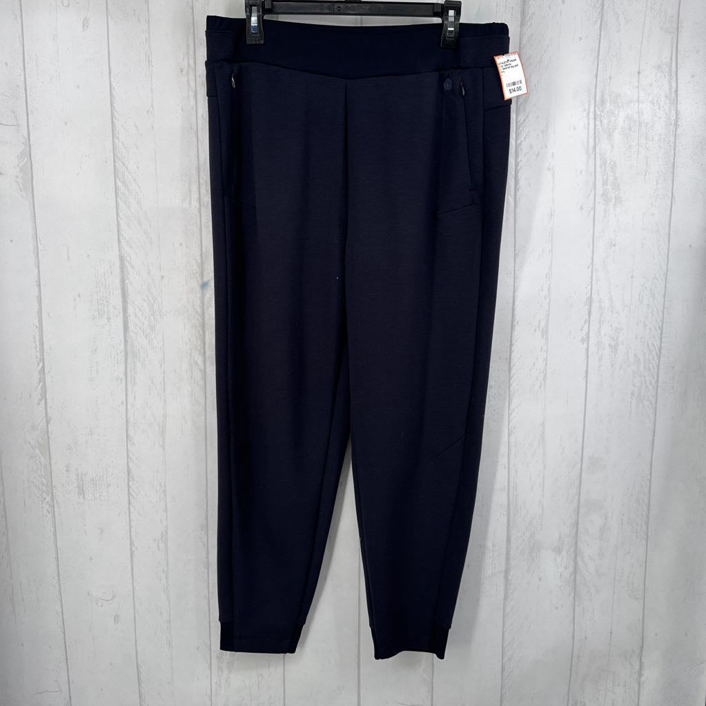 L tapered leg pull-on pant