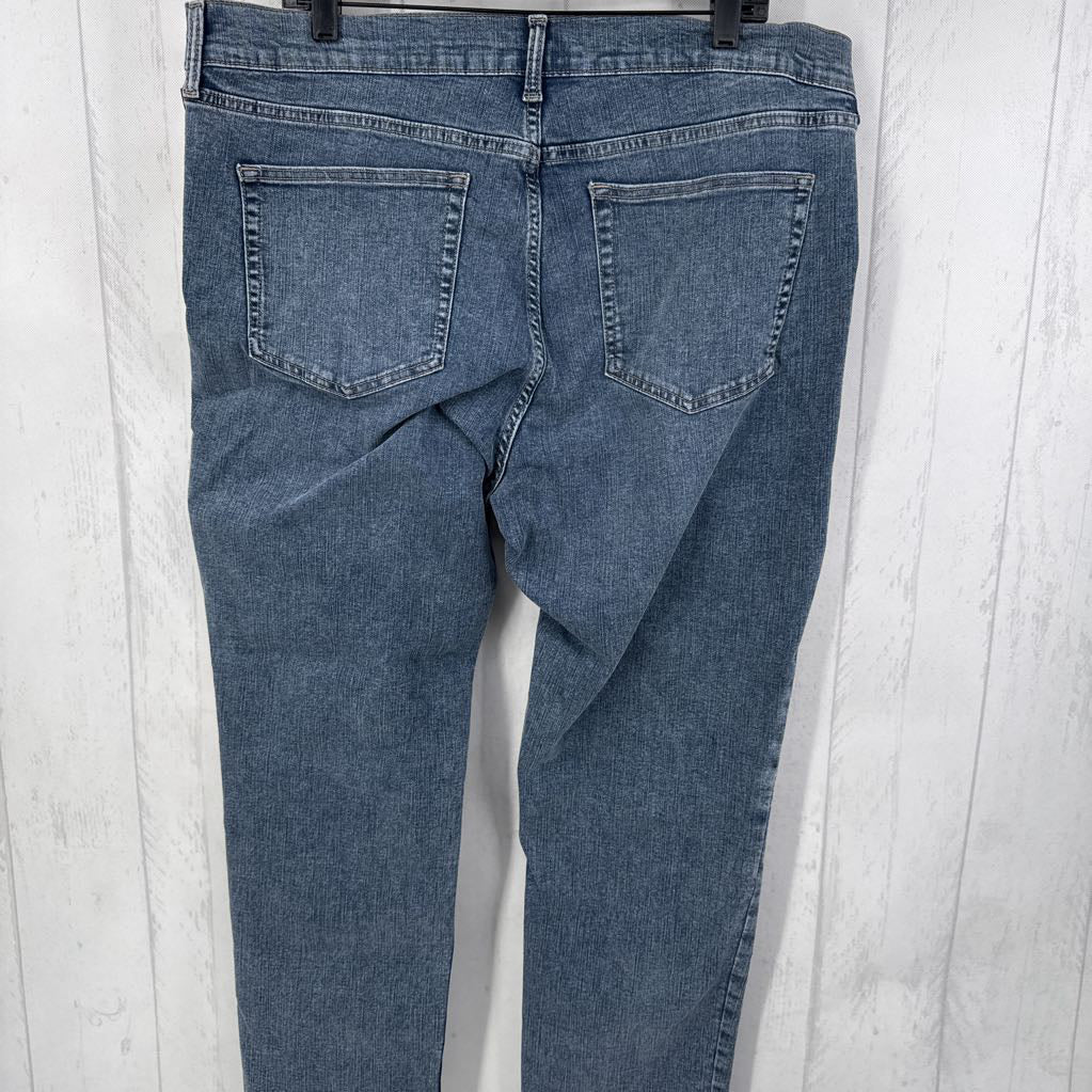 14W hi-rise slim straight leg jean