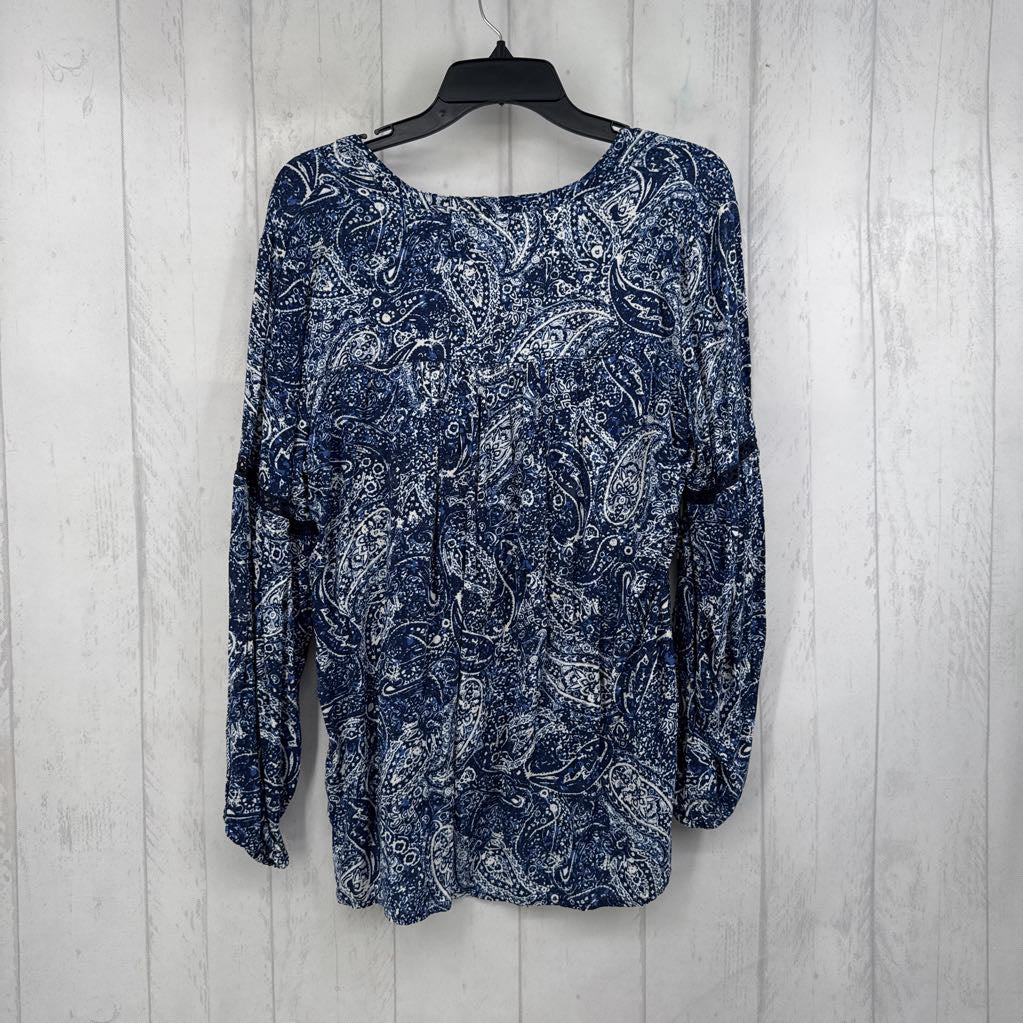 M paisley print tassel tie l/s top