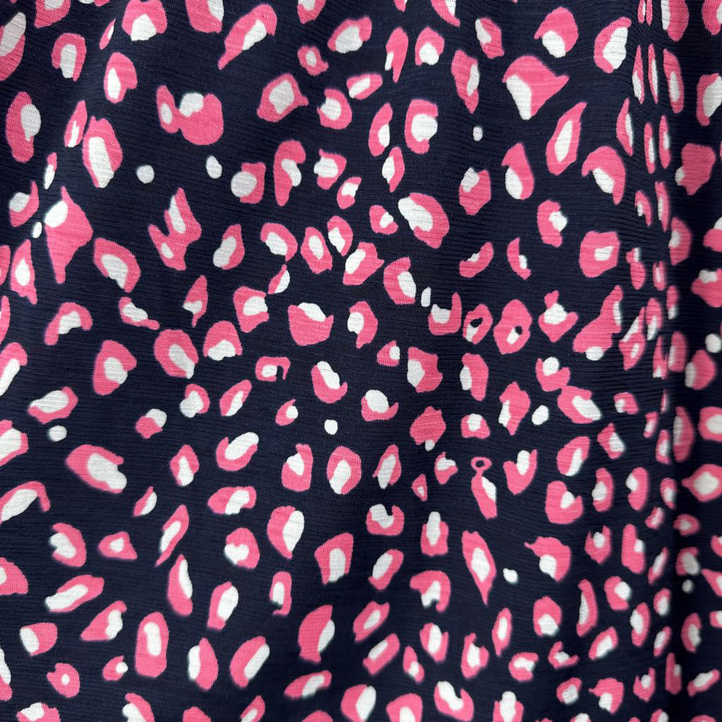 L animal print v-neck 3/4 slv top