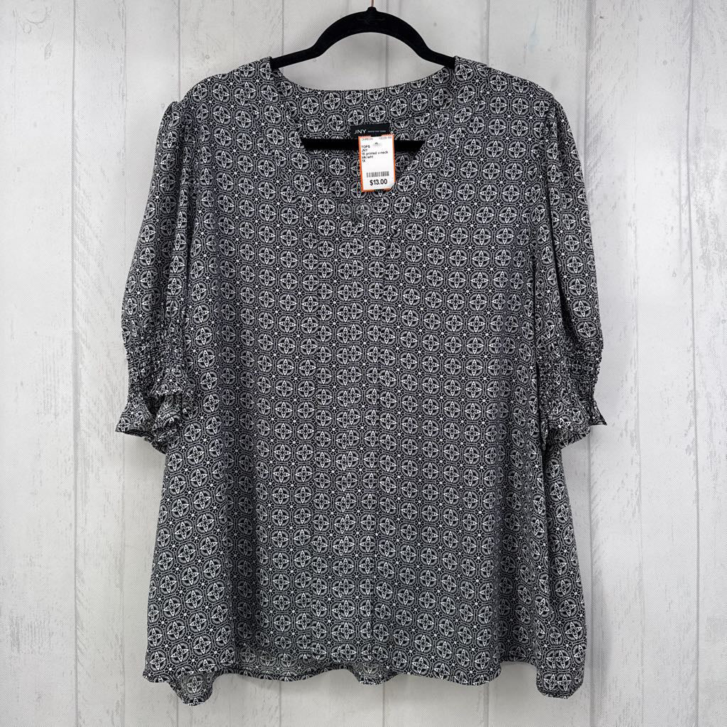 1X printed v-neck s/s top