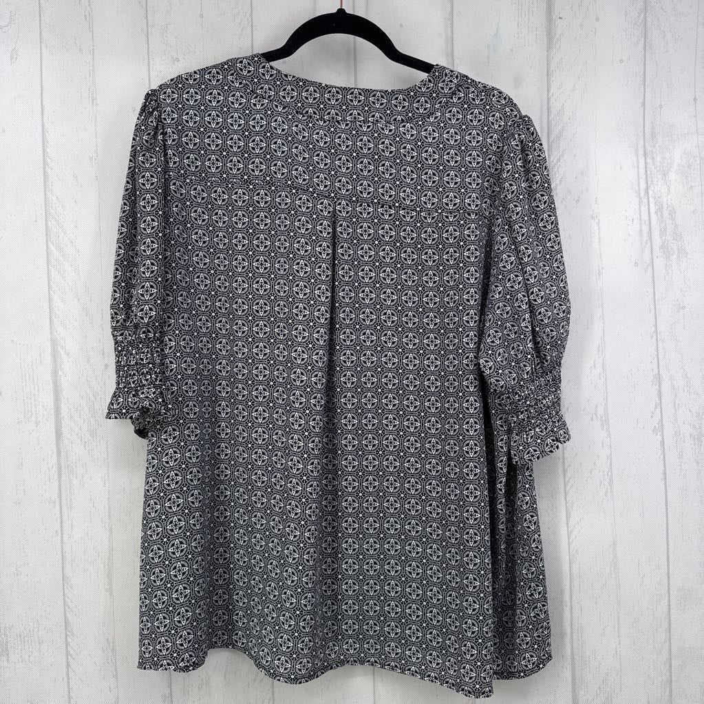 1X printed v-neck s/s top