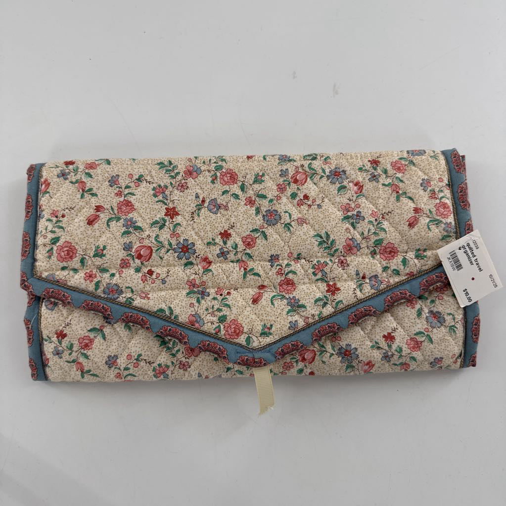 quilted travel organizer