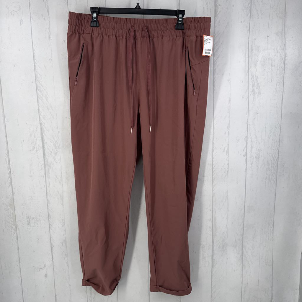 XL pull-on pant