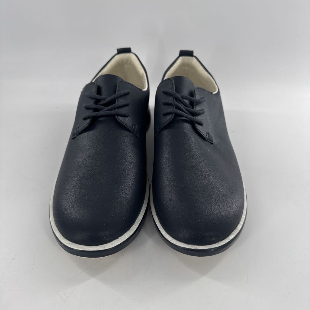9.5 lace up loafers