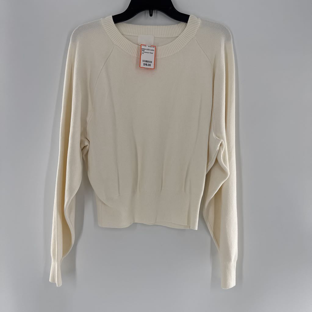 L crewneck fitted sweater