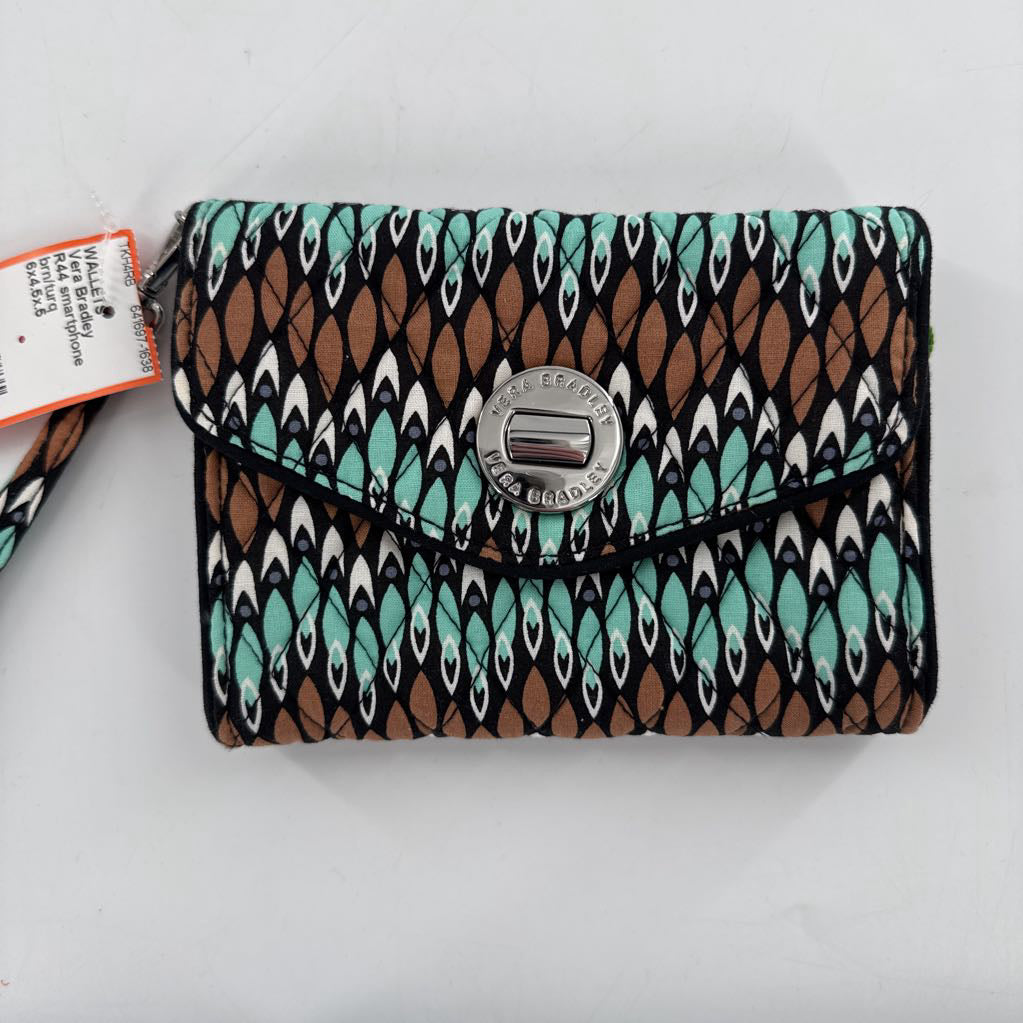 R44 smartphone wristlet