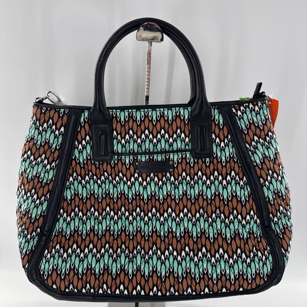 R98 quilted tote