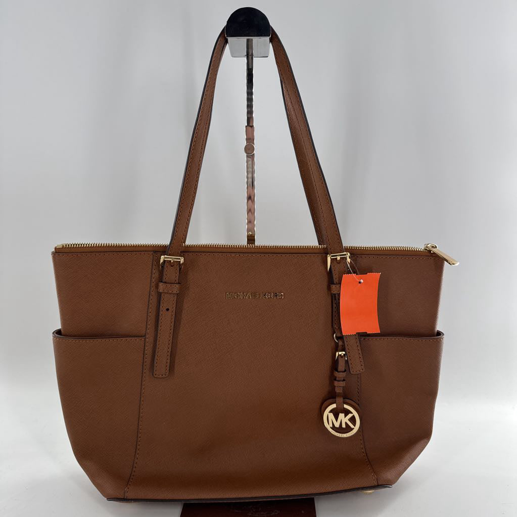 top zip tote w/ open pockets