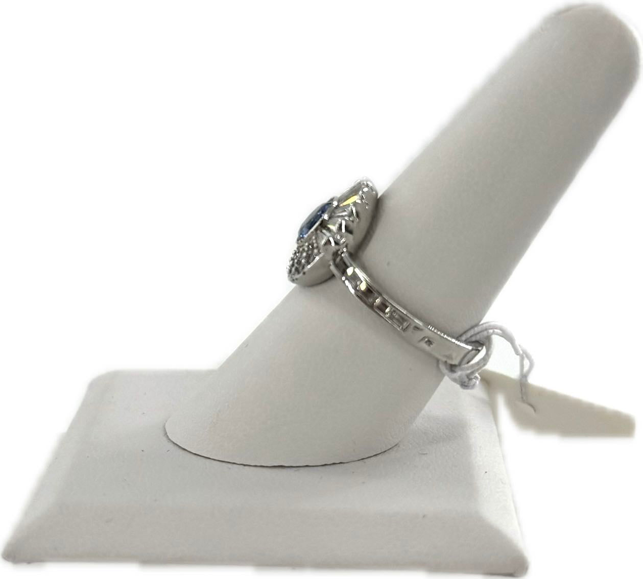 Sz 9 rhodium plated lab created saphire ring
