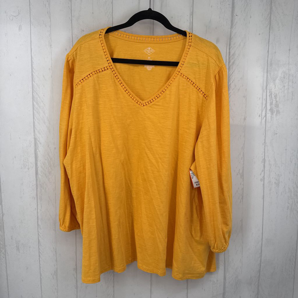 3X crochet trim v-neck 3/4 slv top