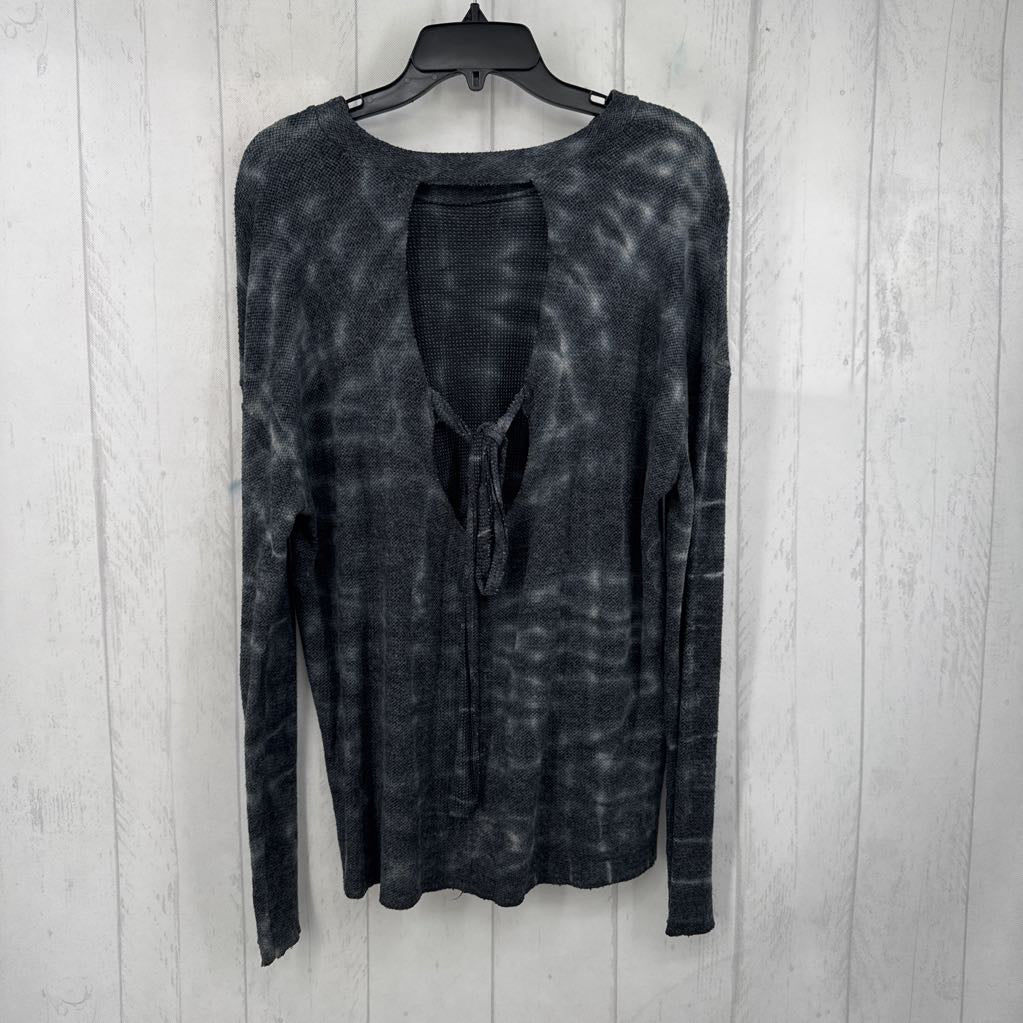 L tie-dye open back l/s top