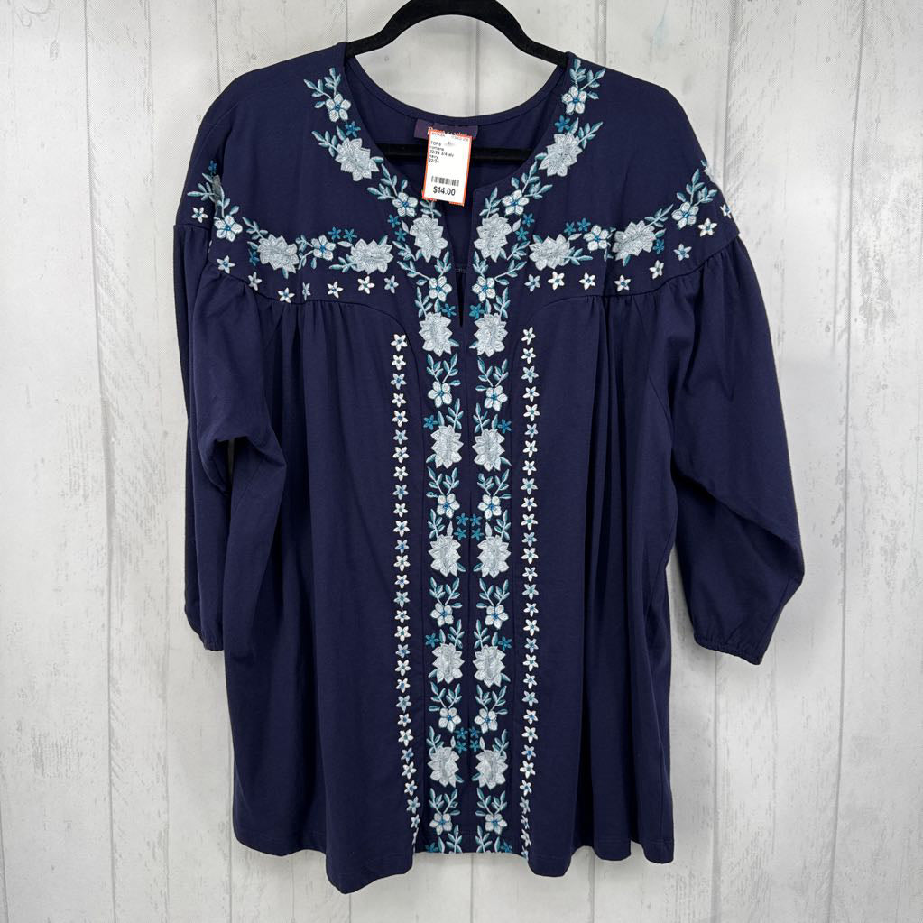22/24 3/4 slv embroidered top