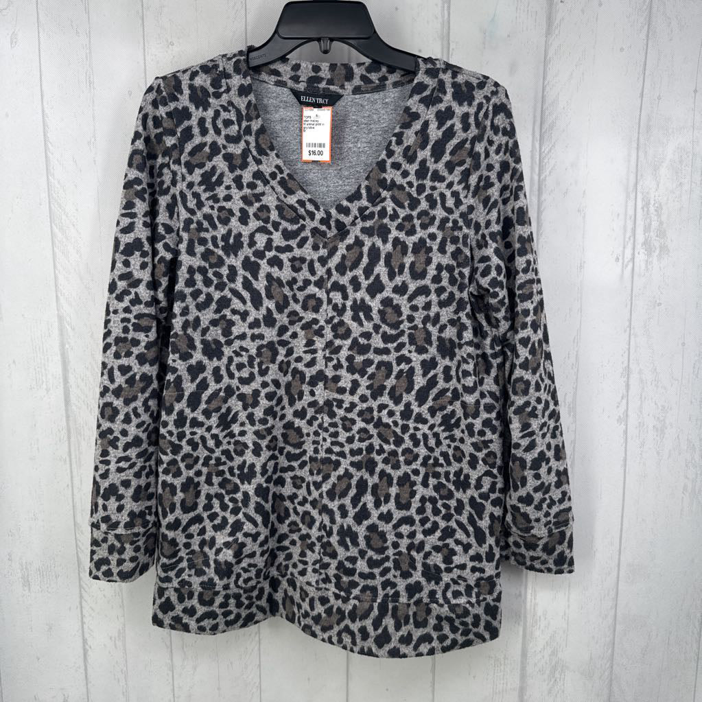 M animal print v-neck l/s top