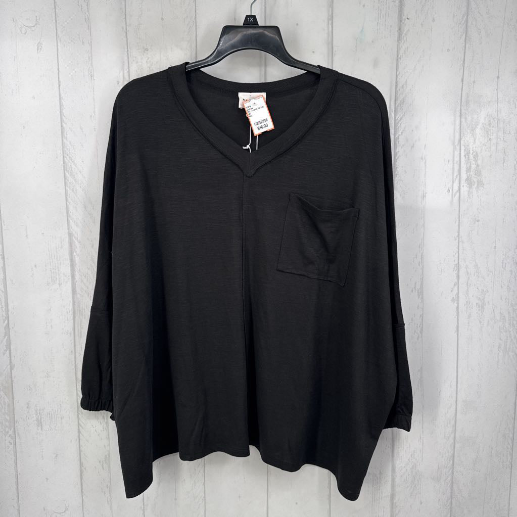 M/L v-neck l/s top