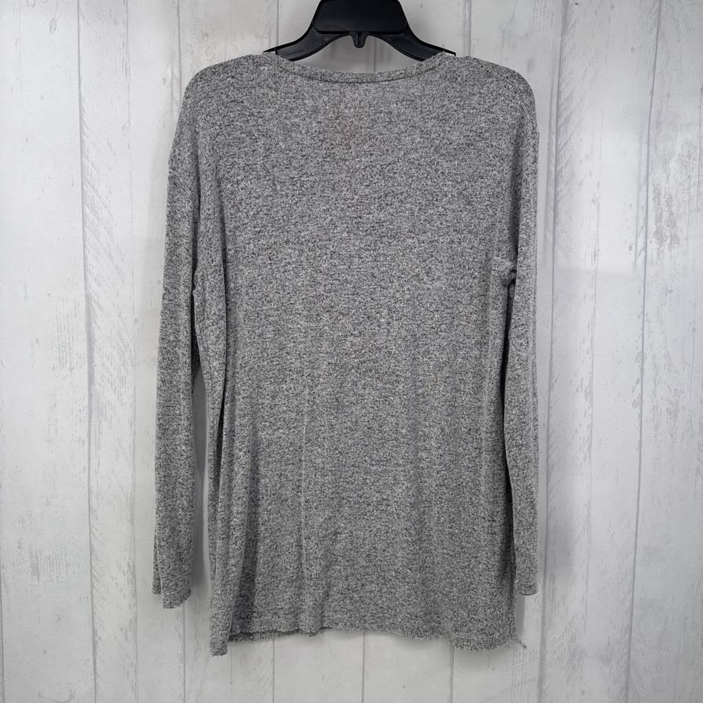 XS l/s v-neck top