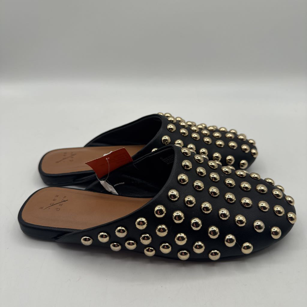 6 embelished slip-on mules