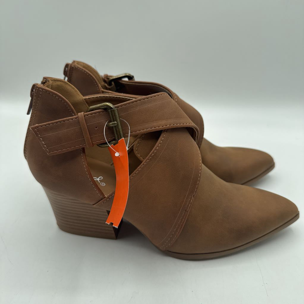 6 buckle wrap bootie