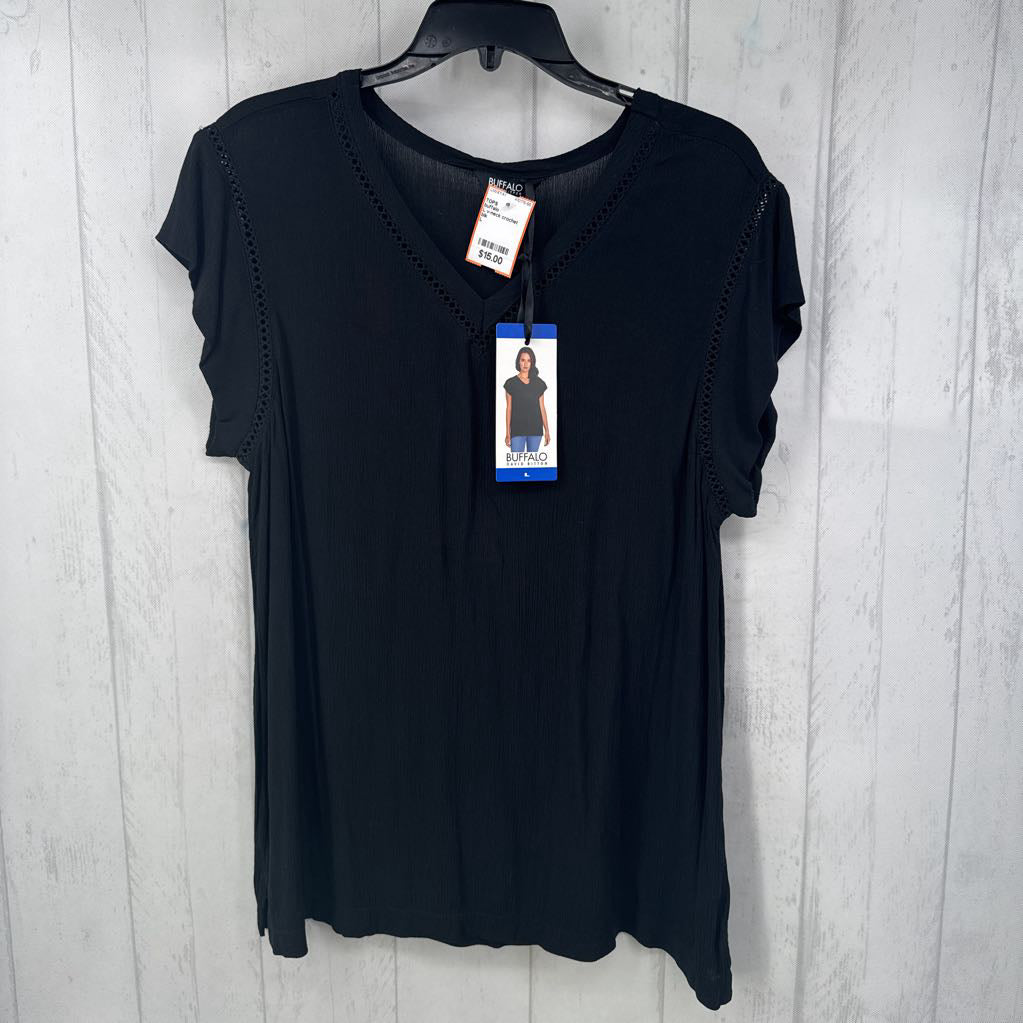 L v-neck crochet detail s/s top