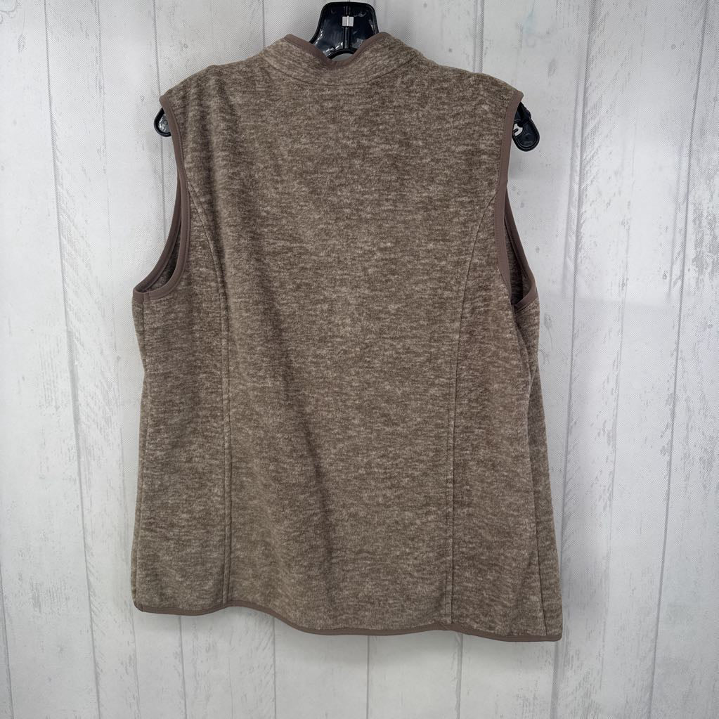 M fleece vest