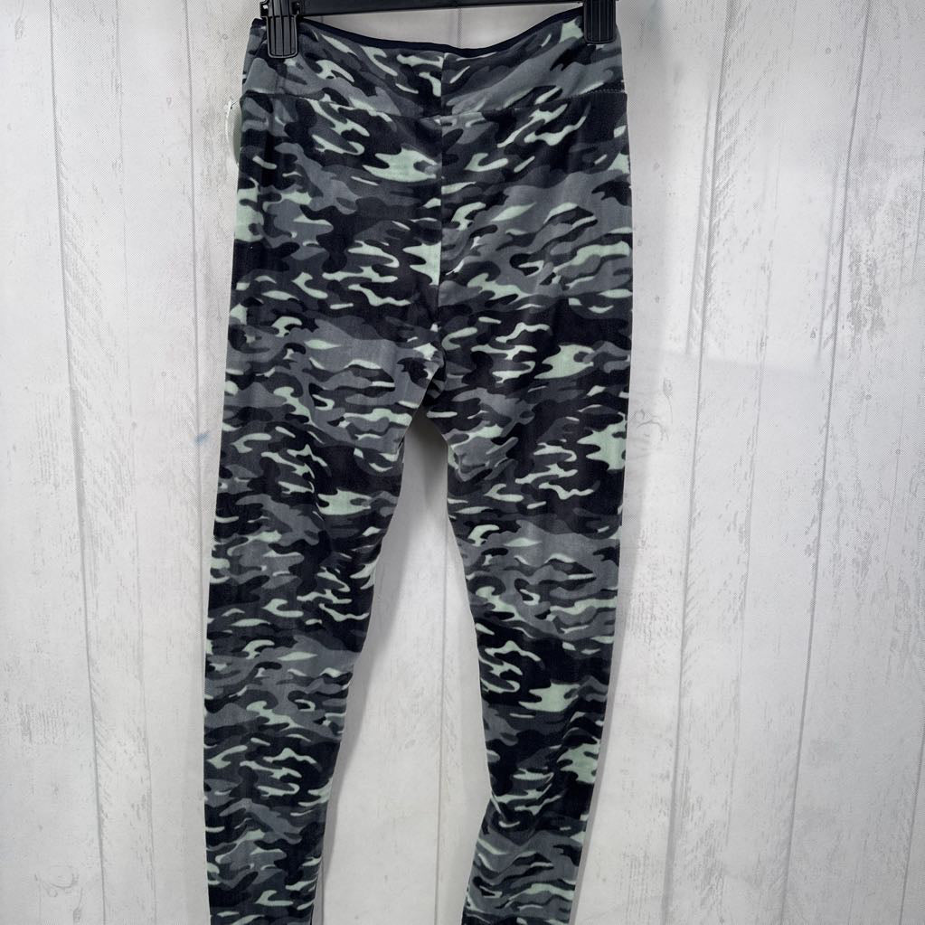 S camo print plush leggings
