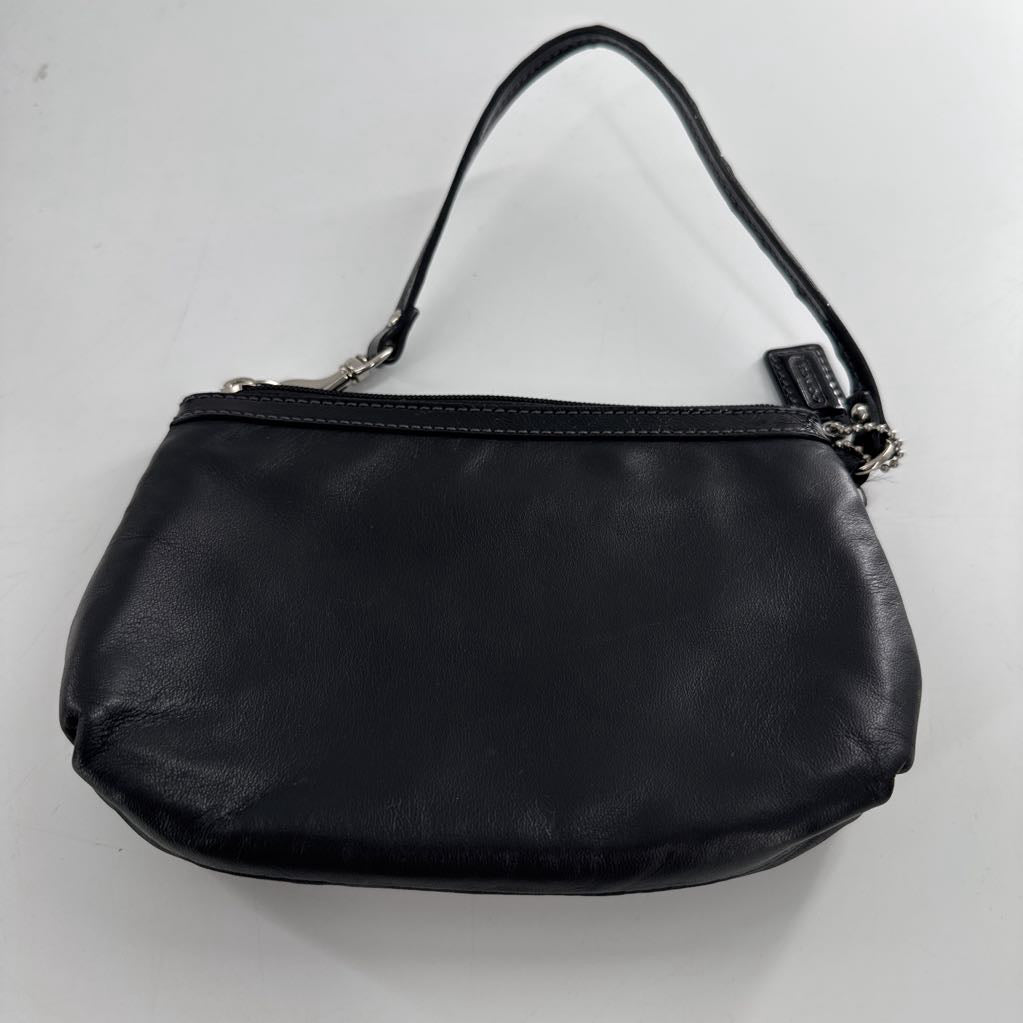 patent/leather wristlet