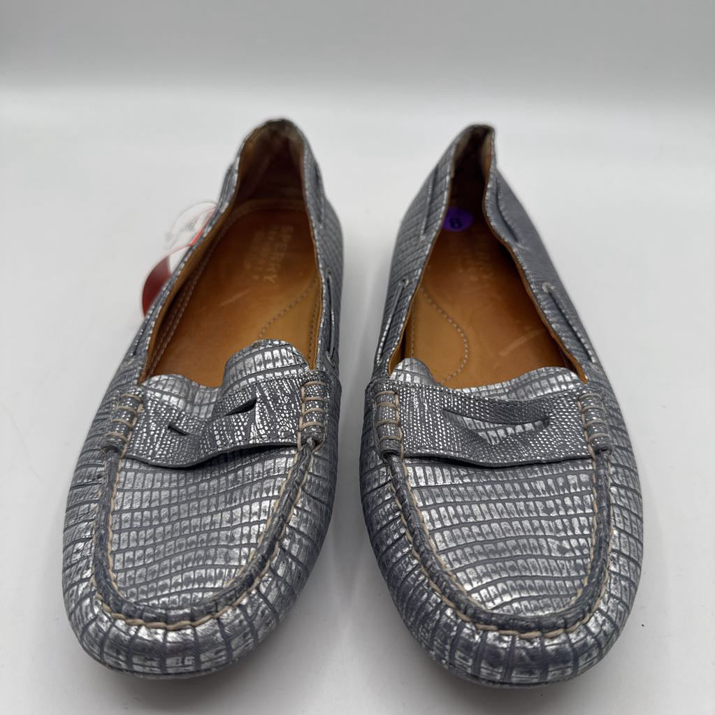 8 croc leather loafer