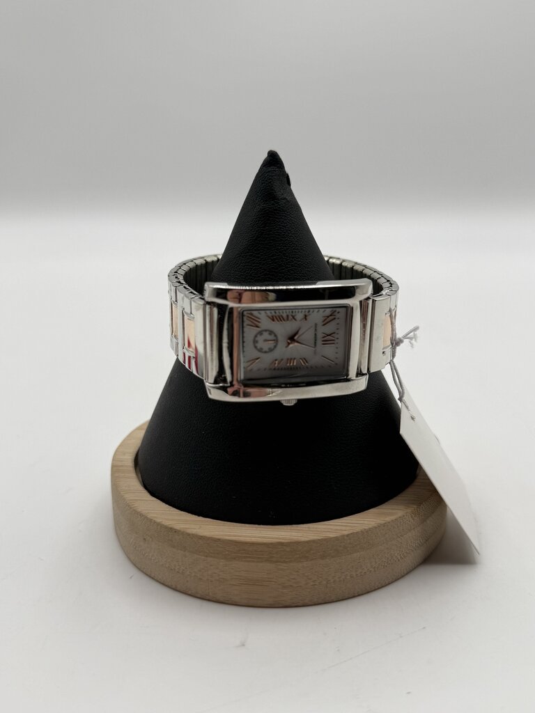 silvertone stretch band watch