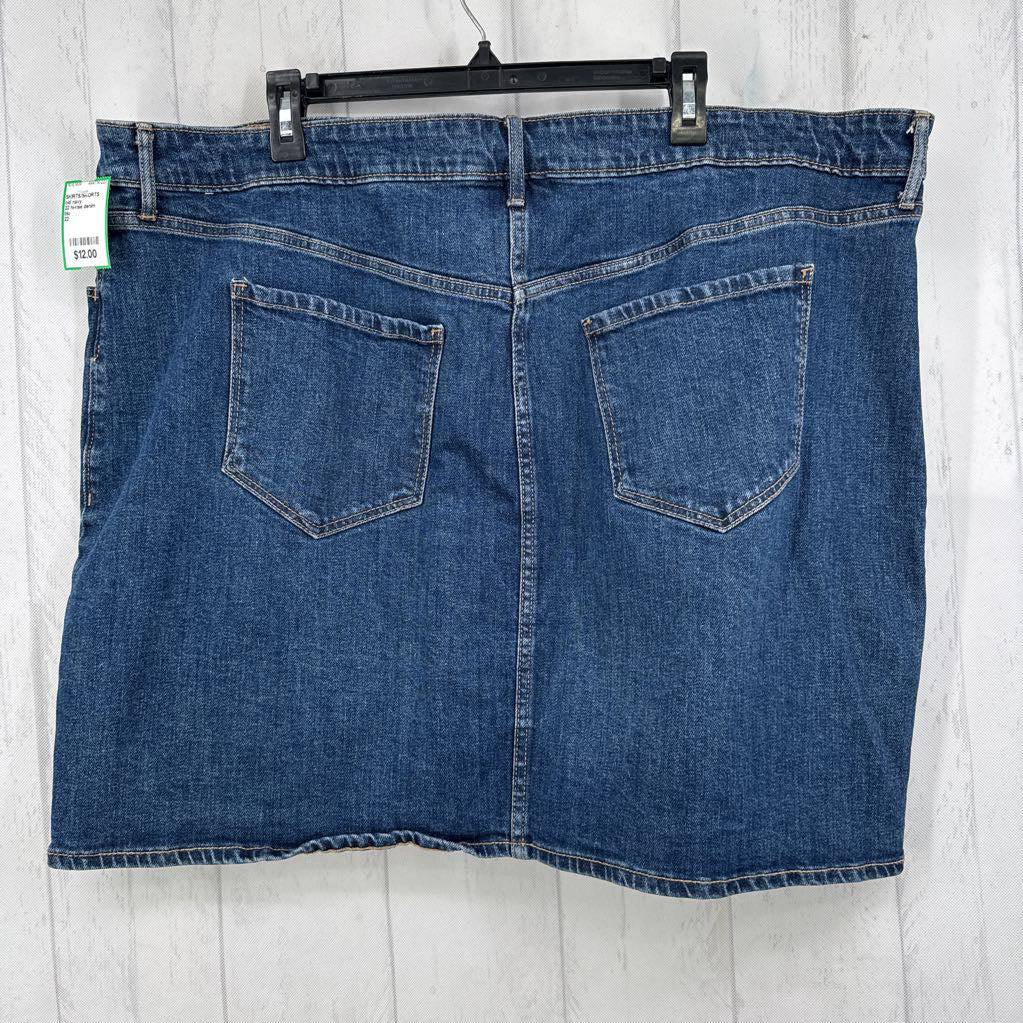 22 hi-rise denim skirt