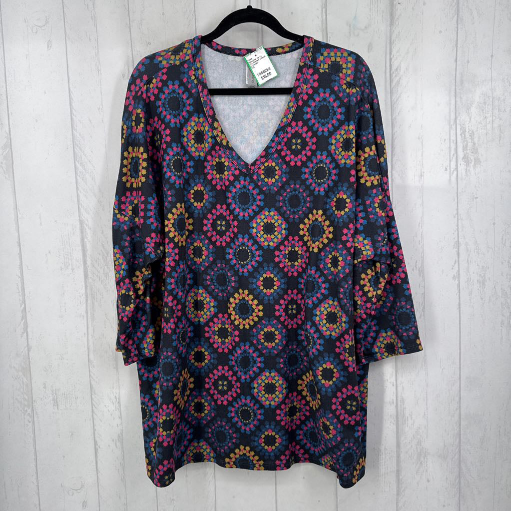 3XL printed v-neck 3/4 slv top