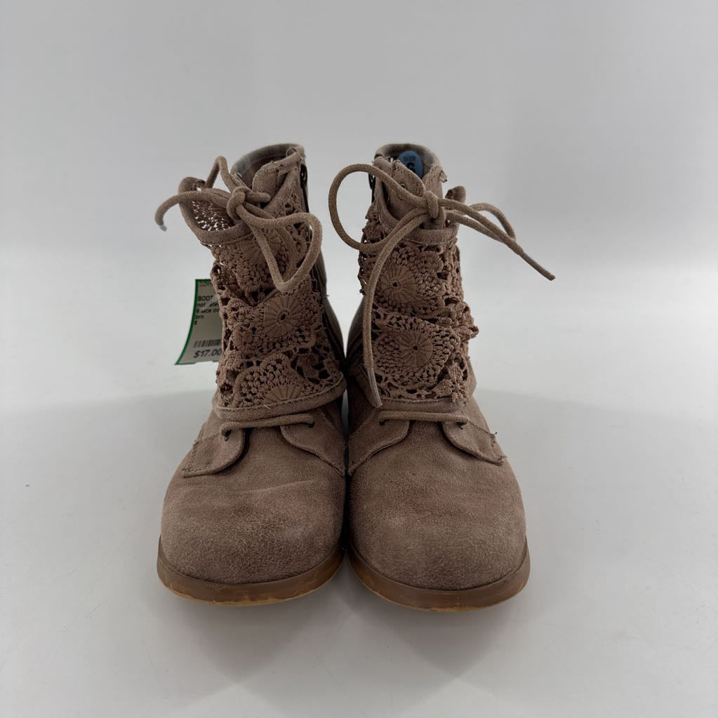 6 lace overlay combat boot