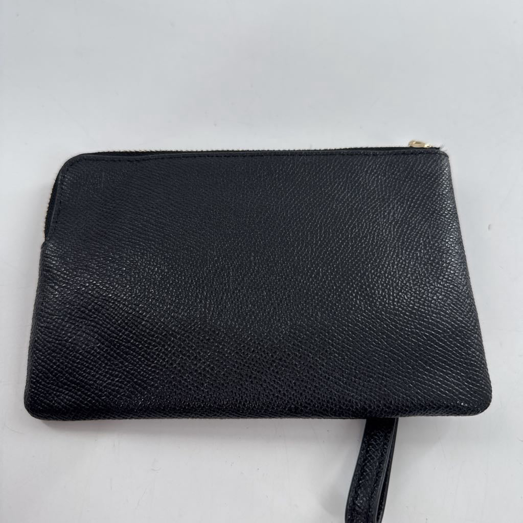 leather wristlet