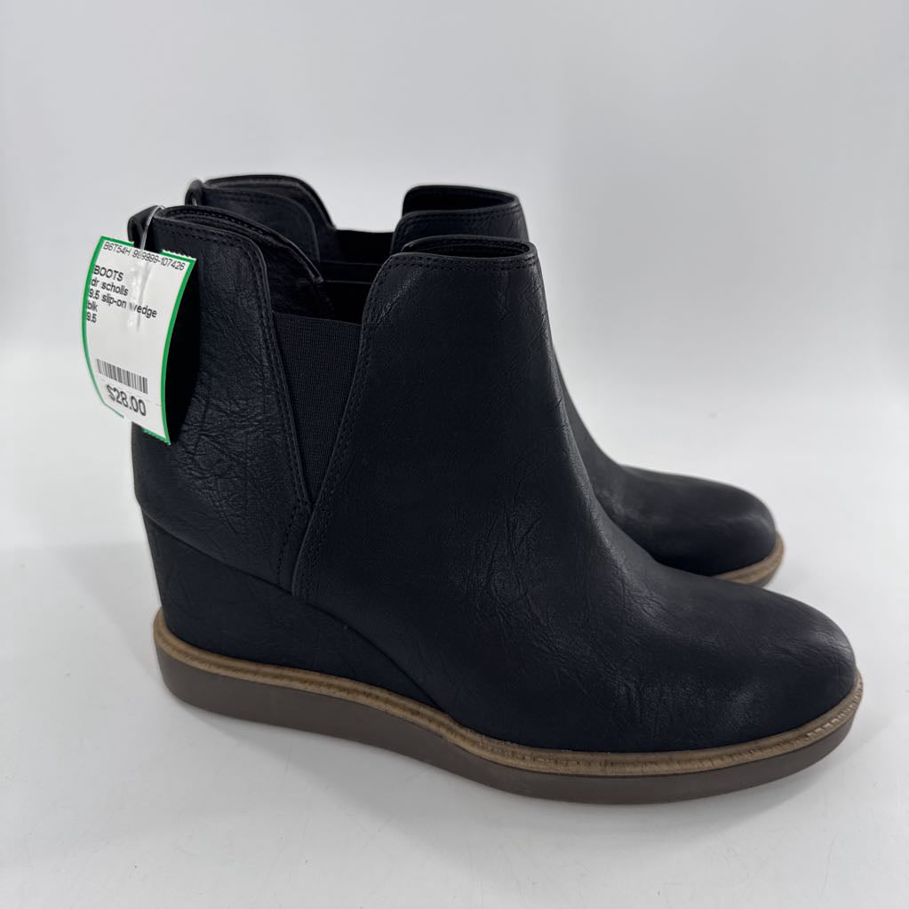9.5 slip-on wedge heel boot