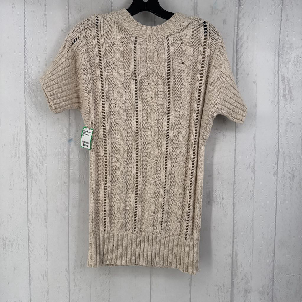 XS cable knit v-neck s/s sweater