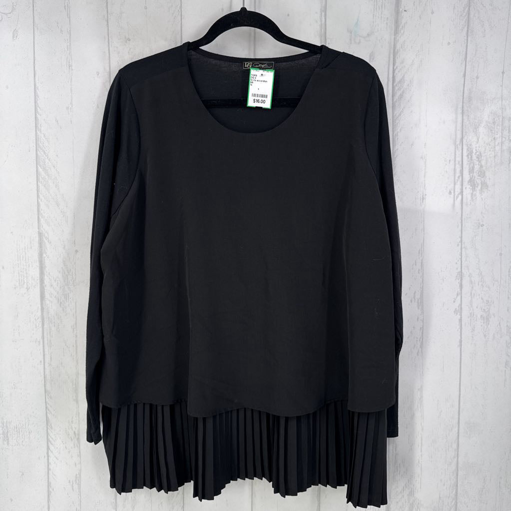 1x l/s accordion pleated layer top