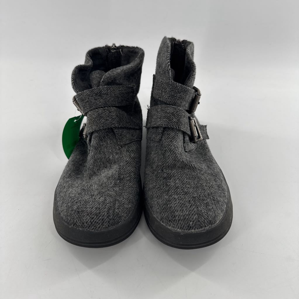 7 felt bootie
