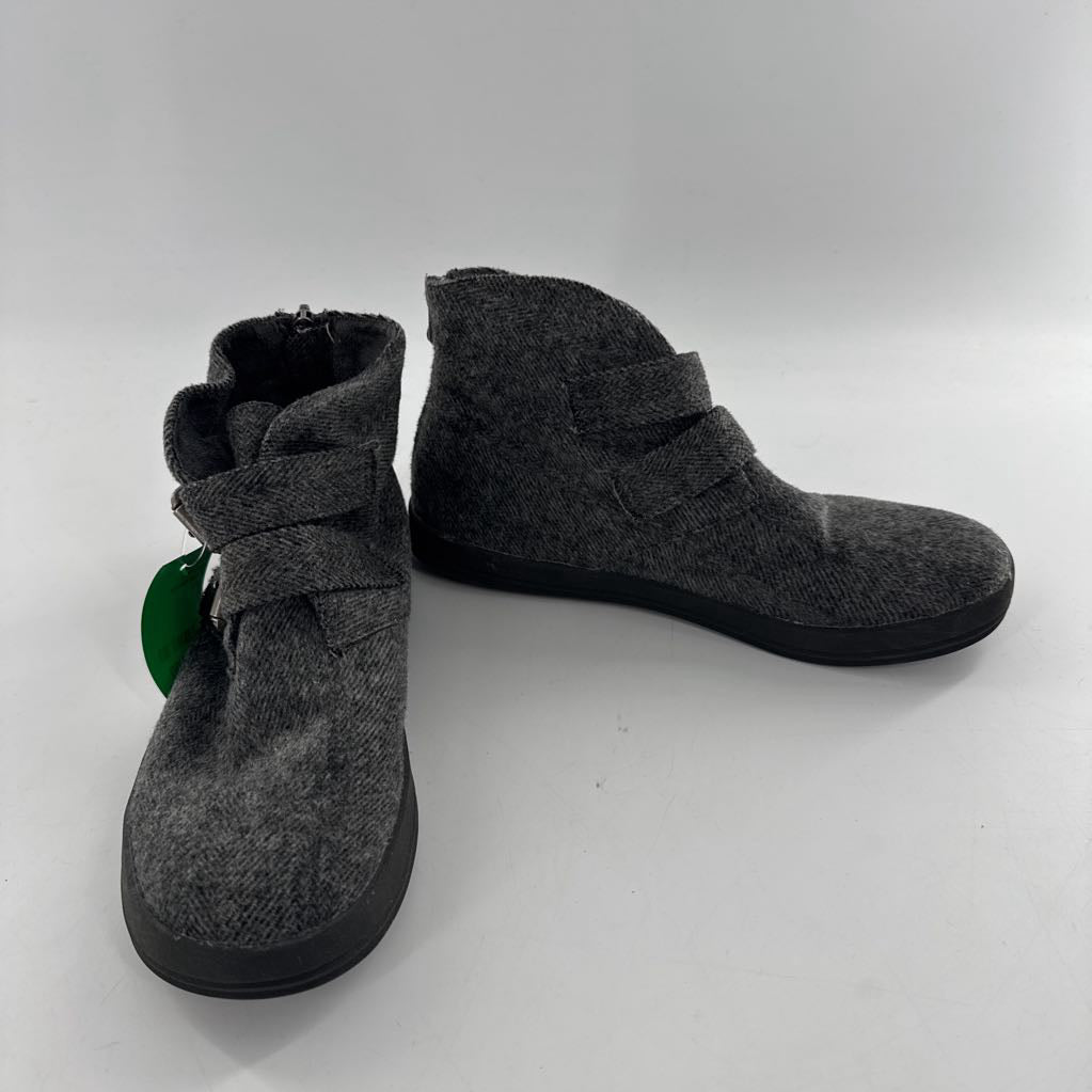 7 felt bootie