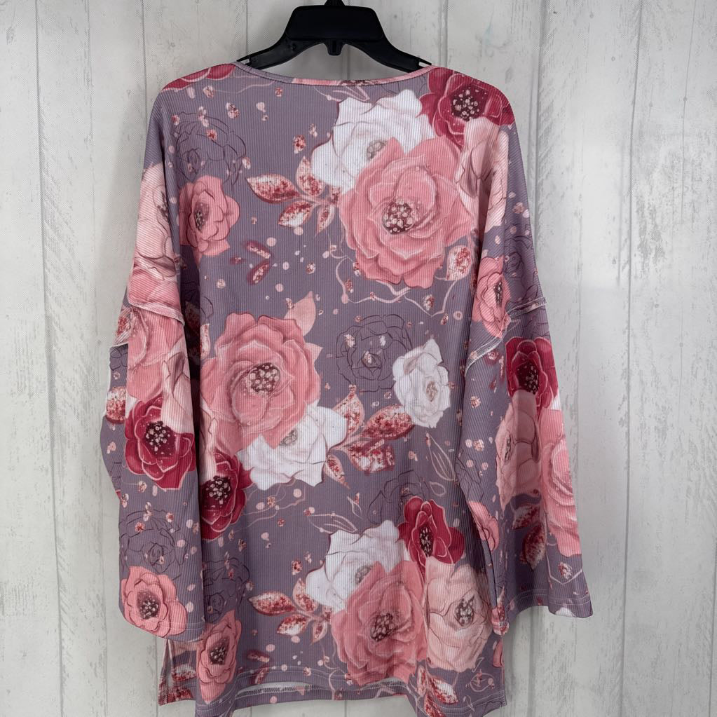 XL flo print v-neck l/s top