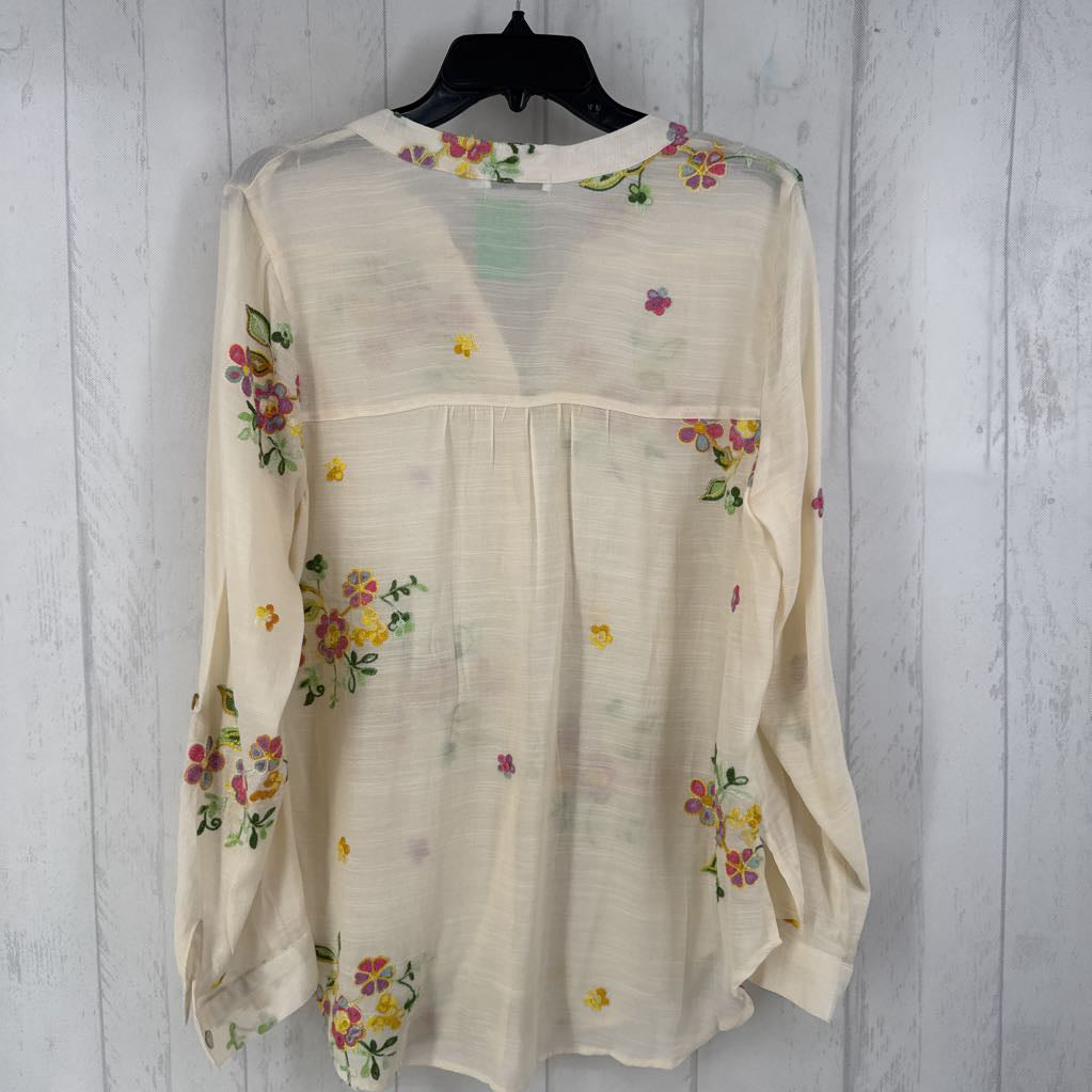 XL/P flo embroidered button down l/s top
