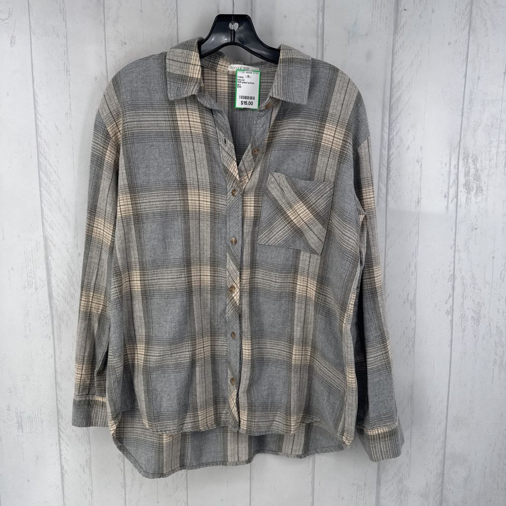 S/M plaid button down l/s top
