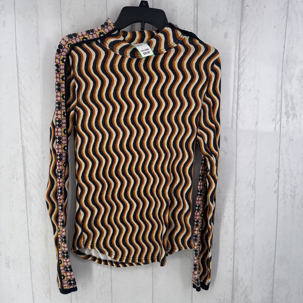 L l/s wavy print top